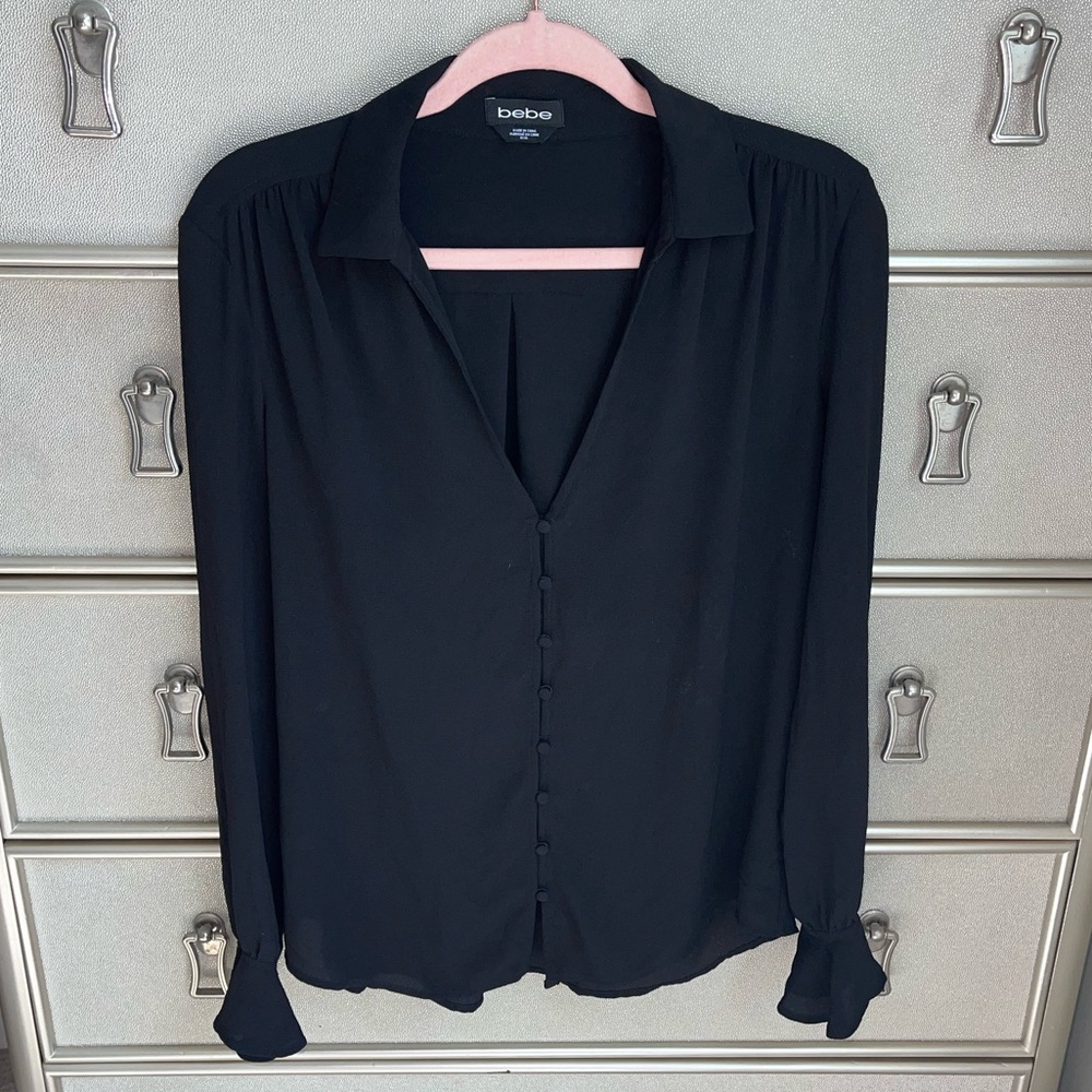 Bebe | black long sleeve button up dress shirt size M